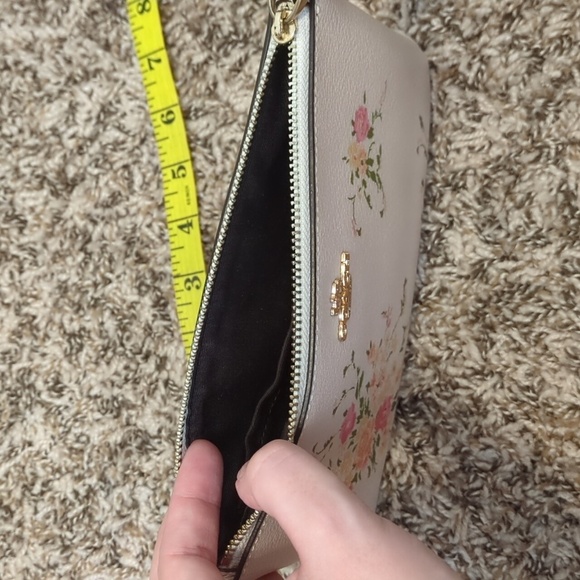 Coach chalk multi large wristlet wallet with floral bundle print - Picture 7 of 7